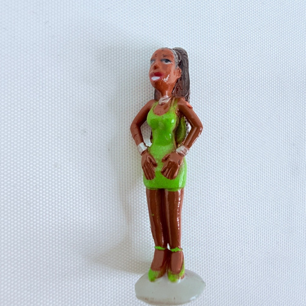 Lil Homies Shaneequa Series 6 Female Character Green Dress Toy